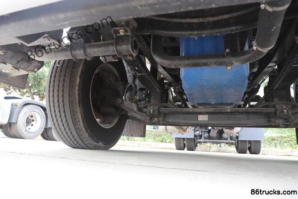 SAIC Hongyan Genlyon C6 Heavy Truck 320 hp 4X2(6 wheels) Tractor Truck (flat top) (HY300S rear axle) (10-speed) (China VI) Chassis (2) | 86T