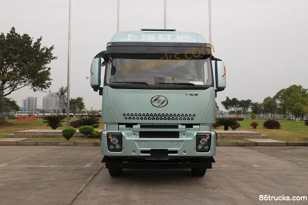 SAIC Hongyan Genlyon 6X4(10 roues) pure electric tractor unit CATL 400kWh Extérieur (2) | 86Trucks