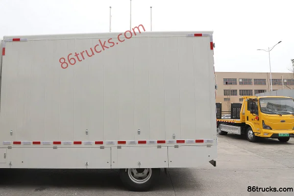 Qingling Isuzu Lingkun Air Brake 4.1m Single Row Pure Electric Van Truck CATL 120.27kWh 4X2(6 wheels) Body (2) | 86Trucks