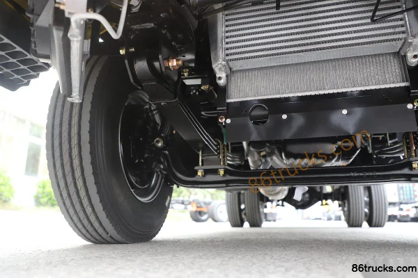 Isuzu 100P 120hp 4X2(6 wheels) 3.245m double-row van light truck (China VI)(air brake) Chassis (2) | 86Trucks