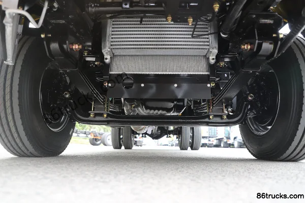 Isuzu 100P 120hp 4X2(6 wheels) 3.245m double-row van light truck (China VI)(air brake) Chassis (1) | 86Trucks