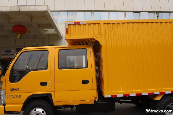 Isuzu 100P 120hp 4X2(6 wheels) 3.245m double-row van light truck (China VI)(air brake) Body (1) | 86Trucks