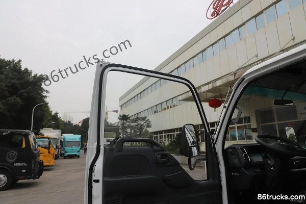 Isuzu 100P 120hp 4X2(6 wheels) 3.26m dump truck (China VI) Cab (2) | 86Trucks