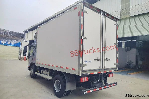 JAC A9 185hp 4X2(6 wheels) Fast Gear 8-Speed 3.685m Semi-Row Refrigerated Truck Exterior (2) | 86Trucks