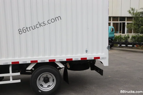 Isuzu Isuzu 100P 130hp 4X2(6 wheels) 3.142m Single Row Van Light Truck Body (2) | 86Trucks