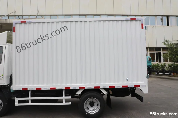 Isuzu Isuzu 100P 130hp 4X2(6 wheels) 3.142m Single Row Van Light Truck Body (1) | 86Trucks