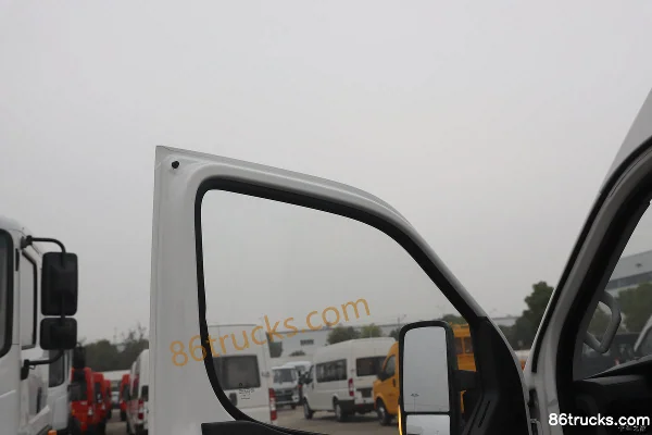 Dongfeng Yufeng V9+ 2026 Model 2.3T Diesel 163hp 3-Seat Long Wheelbase High Roof Panel Van Cab (2) | 86Trucks