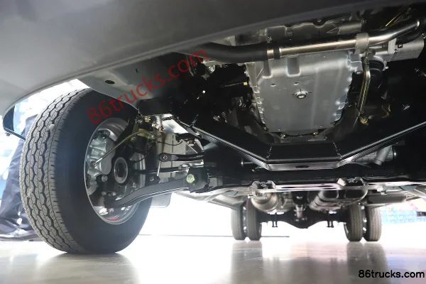 Dongfeng V10 2026 Model 2.0T Diesel 156hp 3-Seat Long Wheelbase High Roof Panel Van Chassis (2) | 86Trucks
