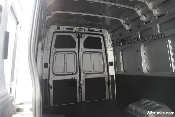 Dongfeng V10 2026 Model 2.0T Diesel 156hp 3-Seat Long Wheelbase High Roof Panel Van Cargo Box (2) | 86Trucks