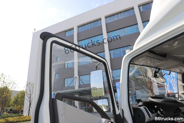 Yuejin Datun T1 Heavy-Duty Version 4.17m Single Row Pure Electric Box Truck CATL 120.27kWh 4X2(6 wheels) Cab (2) | 86Trucks