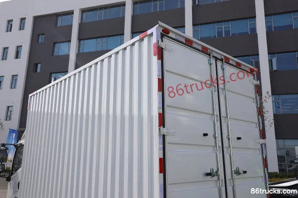 Yuejin Datun T1 Heavy-Duty Version 4.17m Single Row Pure Electric Box Truck CATL 120.27kWh 4X2(6 wheels) Body (3) | 86Trucks