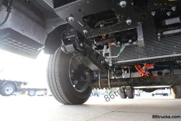 Yuejin Dana T3 3,8 m micro camion fourgon électrique pur simple cabine CATL 53,58 kWh 4X2(6 roues) Châssis (2) | 86Trucks