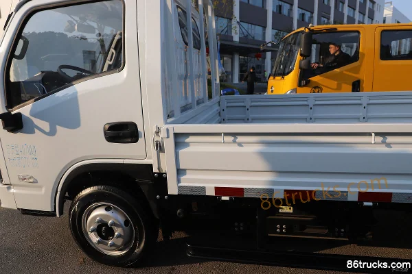 Yuejin Dana T3 3,805 m cabine simple plateau électrique pur CATL 53,58 kWh 4X2(6 roues) Carrosserie (2) | 86Trucks