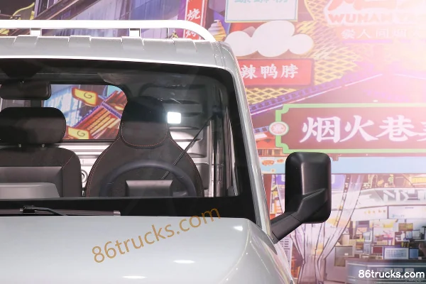 Lingshi Auto Gold Big Truck 3.8m Single Row Pure Electric Flatbed Micro Truck CATL 55.64kWh 4X2(6 wheels) Exterior (3) | 86Trucks