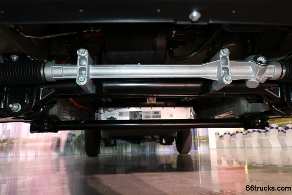 Lingshi Auto Gold Small Truck PLUS 3.355m Single Row Pure Electric Flatbed Micro Truck CATL 55.64kWh 4X2(6 wheels) Chassis (1) | 86Trucks