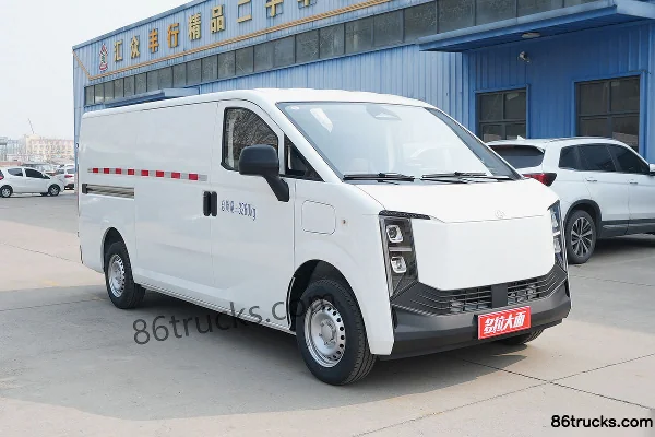 Huolala Duola Large Van 2025 Super Fast Charge Practical Edition 3-Seat Pure Electric Panel Van CATL 43.53kWh Exterior