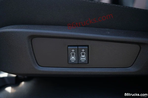 JAC ES9 4.18m Single Row Pure Electric Stake Light Truck CATL 165.15kWh 4X2(6 wheels) Cab (3) | 86Trucks