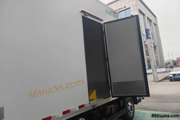 XCMG Hanjie 4X2(6 wheels) 4.3m single-row pure electric refrigerated truck CATL 140.41kWh Body (3) | 86Trucks