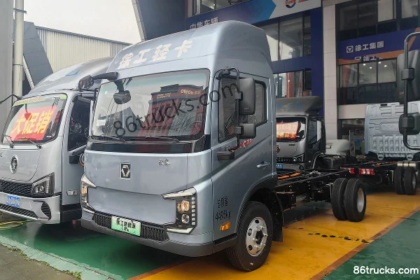 XCMG Hanjie toit surélevé frein pneumatique 4,4 m camion porteur à grille électrique pur cabine simple CALB 133,94 kWh 4X2(6 roues) Extérieu