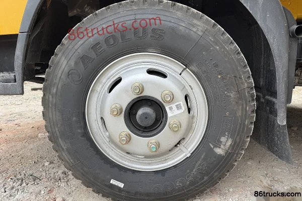 Dongfeng Tank Edition 155hp 4X2(6 wheels) Fast Gear 8-Speed Wrecker Truck (Hubei Longmu) Chassis (3) | 86Trucks