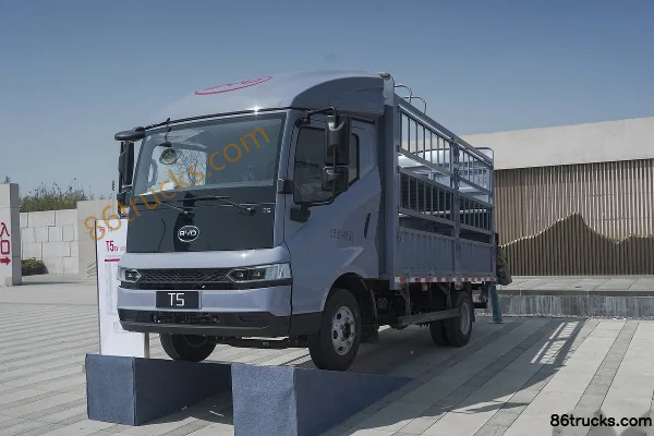 BYD T5 Mountain Tech Edition 4.2m Single Row Pure Electric Cargo Van Fudi 132kWh 4X2(6 wheels) Exterior (3) | 86Trucks