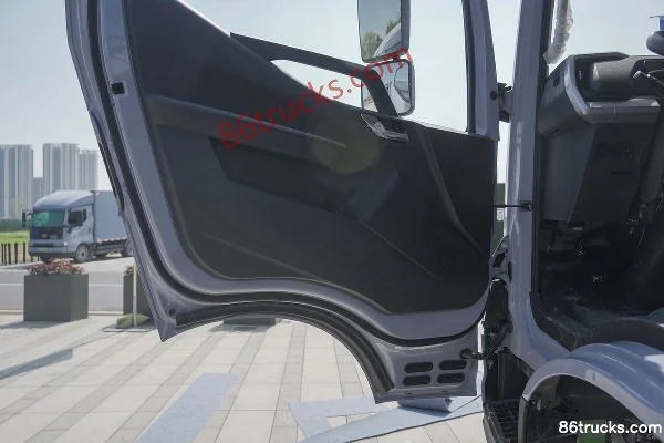 BYD T5 Mountain Tech Edition 4.2m Single Row Pure Electric Cargo Van Fudi 132kWh 4X2(6 wheels) Cab (2) | 86Trucks