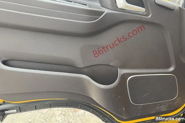 JAC A9 160 hp 4X2(6 wheels) Fast Gear 8-speed Tow Truck (Hubei Longmu) Cab (3) | 86Trucks
