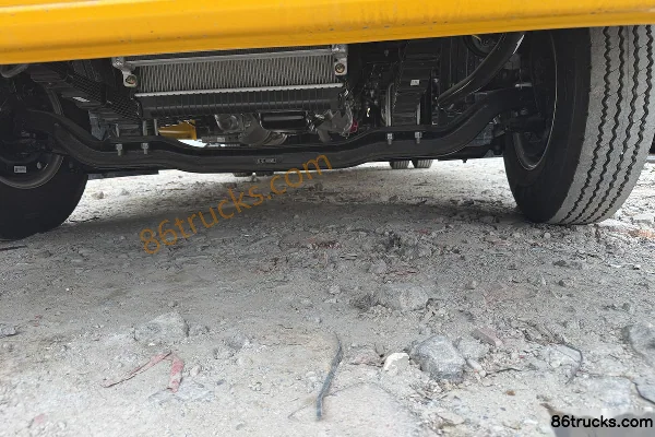 JAC A9 160 hp 4X2(6 wheels) Fast Gear 8-speed Tow Truck (Hubei Longmu) Chassis (2) | 86Trucks