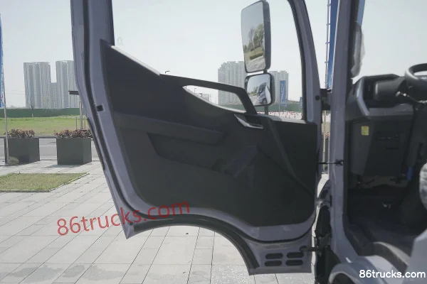 BYD T5 Zhixiang Edition 4.03m Single Row Pure Electric Box Light Truck FinDreams 132kWh 4X2(6 wheels) Cab (1) | 86Trucks