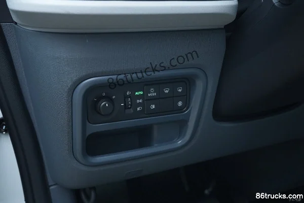 SAIC MAXUS Dana M1 2026 version exploitation 9 places toit bas fourgon électrique pur SAIC Spider 62 kWh Cabine (1) | 86Trucks