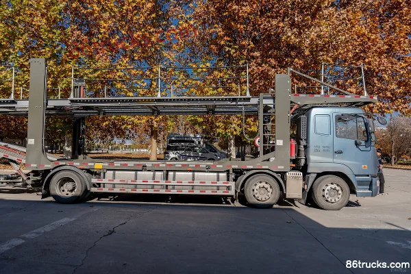 FARIZON X3M 350 hp 6X2(8 wheels) Methanol Plug-in Hybrid Range-Extended Vehicle Transporter Xuanwu 65kWh Exterior (3) | 86Trucks