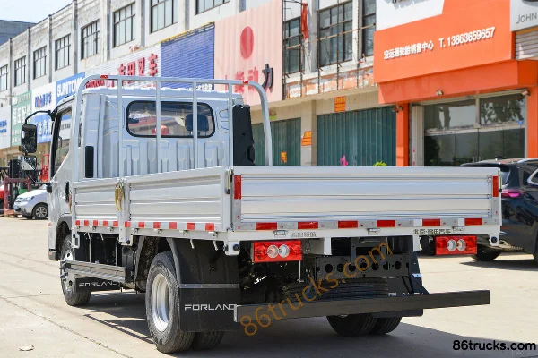 Foton Times Leader M5 151 hp 4X2(6 wheels) 3.8m double-row flatbed light truck (Fast Gear 8-speed) Body (3) | 86Trucks