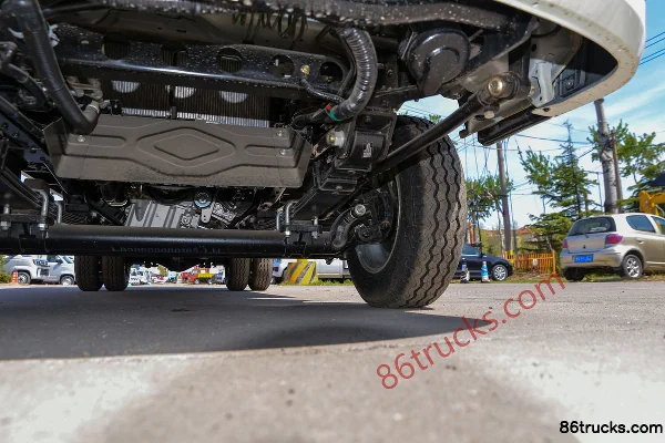 Foton Xiangling M2 Pro Luxury 1.6L 122hp 4X2(6 wheels) Gasoline 2.7m Double Row Box Mini Truck Chassis (3) | 86Trucks