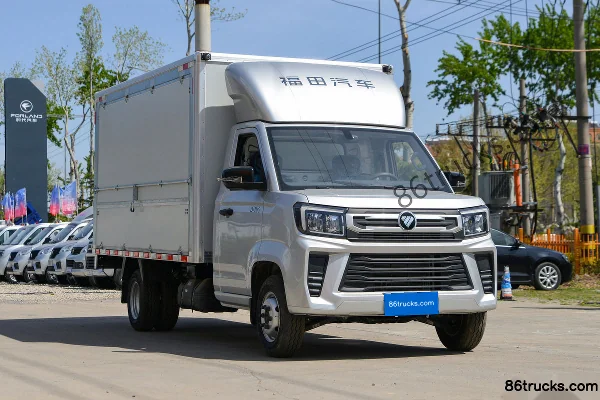 Foton V5 1.6L gasoline 120 hp 4X2(6 wheels) Landai 5-speed 2.7 m double-row wing-opening box truck mini truck Exterior