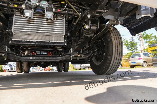 Foton Forland M6 130hp 4X2(6 wheels) 4.14m Single Row Van Light Truck (WLY6 gears) Chassis (3) | 86Trucks