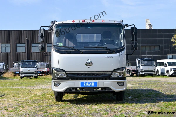 Sinotruk Hanjiang 2.4L Diesel 168hp 4X2(6 wheels) Fast Gear 8-speed 3.85m Semi-row Flatbed Light Truck Exterior (2) | 86Trucks