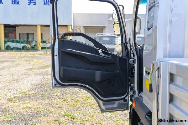 Sinotruk Hanjiang 2.4L Diesel 168hp 4X2(6 wheels) Fast Gear 8-speed 3.85m Semi-row Flatbed Light Truck Cab (2) | 86Trucks