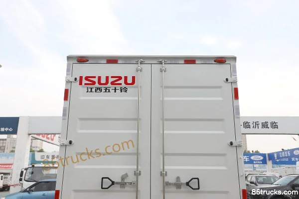 Jiangxi Isuzu Yifang EC Pro 7 2.5L Diesel 154hp 4X2(6 wheels) 6-speed Wide Body Air Brake 3.68m Semi-row Stake Truck (2) | 86Trucks
