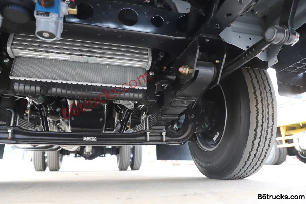 Jiangxi Isuzu Yifang EC5 Pro 2,5 L diesel 154 ch 4X2(6 roues) 6 vitesses cabine moyenne 3,16 m double rangée camion plateau léger Châssis (3