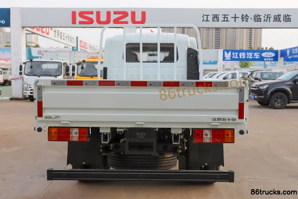 Jiangxi Isuzu Yifang EC5 Pro 2,5 L diesel 154 ch 4X2(6 roues) 6 vitesses cabine moyenne 3,16 m double rangée camion plateau léger Carrosseri