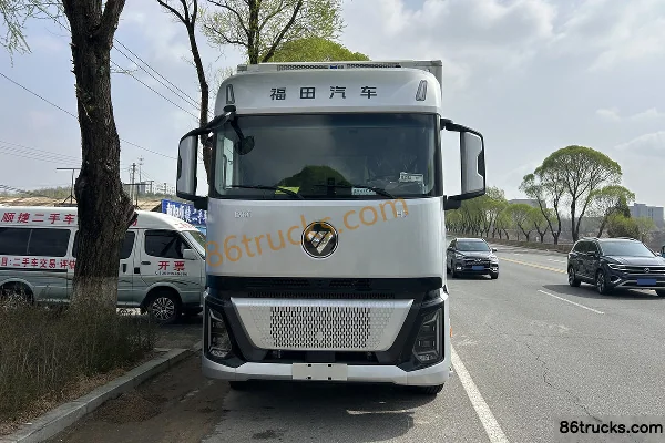 Foton H7 7L Diesel 330hp 4X2(6 wheels) 6.8m Refrigerated Truck Exterior (2) | 86Trucks