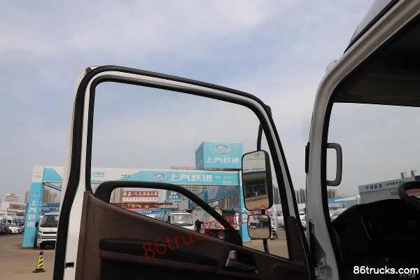 FAW Jiefang Hu VN Zhaocaihu 2.5L Diesel 150hp 4X2(6 wheels) WLY 5-speed 4.2m Single Row Van Truck Cab (3) | 86Trucks