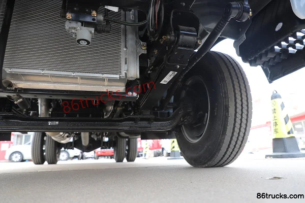 FAW Jiefang Hu VN Zhaocaihu 2.5L Diesel 150hp 4X2(6 wheels) WLY 5-speed 4.2m Single Row Van Truck Chassis (3) | 86Trucks
