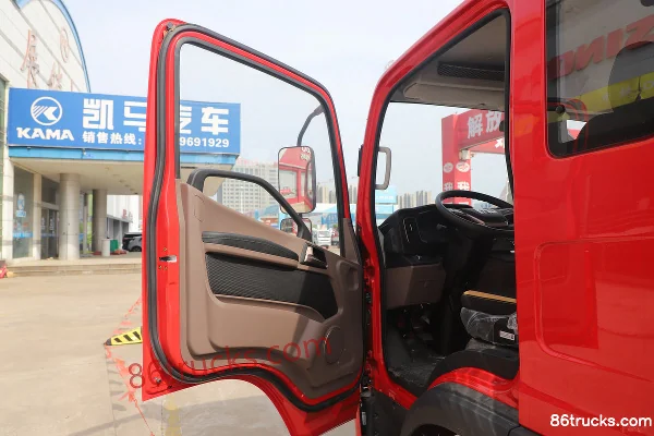 FAW Jiefang New Zhaocaihu 2.5L diesel 150hp 4X2(6 wheels) WLY 5-speed 3.82m semi-row panel van light truck Cab (1) | 86Trucks
