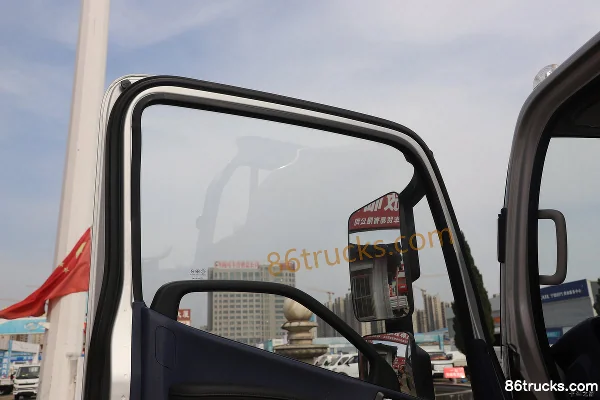 FAW Jiefang Hu 6G H3 Medium 2.2L diesel 150 ch 4X2(6 roues) 5 vitesses 4.2 m cabine simple camion plateau léger (2) | 86Trucks