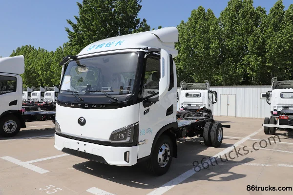 Yutong T6 4X2(6 wheels) 4.08m single-row pure electric refrigerated truck Shenlan 128kWh Exterior (3) | 86Trucks