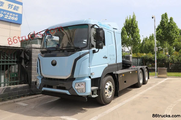 Yutong T Series 6X4(10 wheels) Pure Electric Tractor Truck CATL 400kWh Exterior (3) | 86Trucks