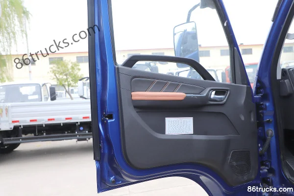 Foton King Kong S3 PLUS 2.5L Diesel 155 hp 4X2(6 wheels) WLY 8-Speed Double Top 3.7m Single Row Dump Truck Cab (2) | 86Trucks