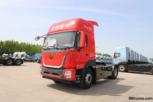 Yutong T-Series 4X2(6 wheels) Pure Electric Tractor Truck CATL 400kWh Exterior (3) | 86Trucks