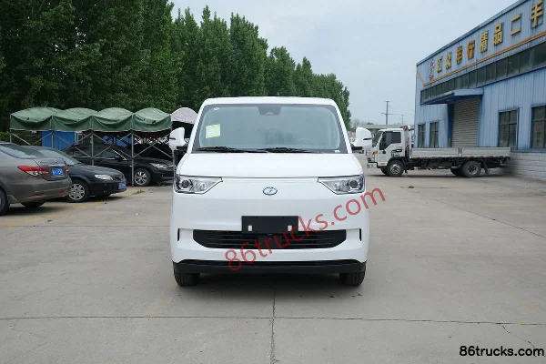 Ruichi EC75 Zhixing Supercharge Edition Beyond Type II 2-Seat Pure Electric Closed Van 50.1kWh Peak Exterior (2) | 86Trucks